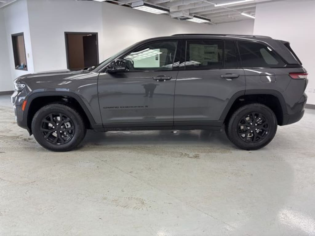 New 2025 Jeep Grand Cherokee ALTITUDE X 4X4 Sport Utility