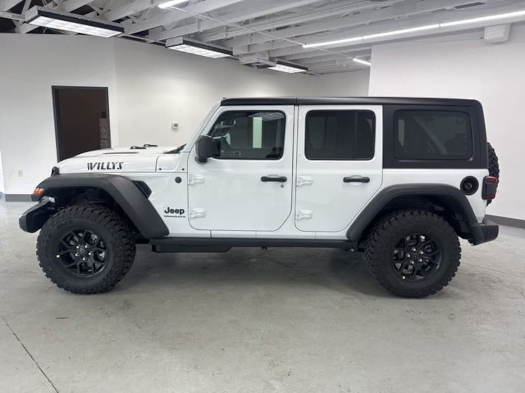 New 2026 Jeep Wrangler 4-DOOR WILLYS Sport Utility