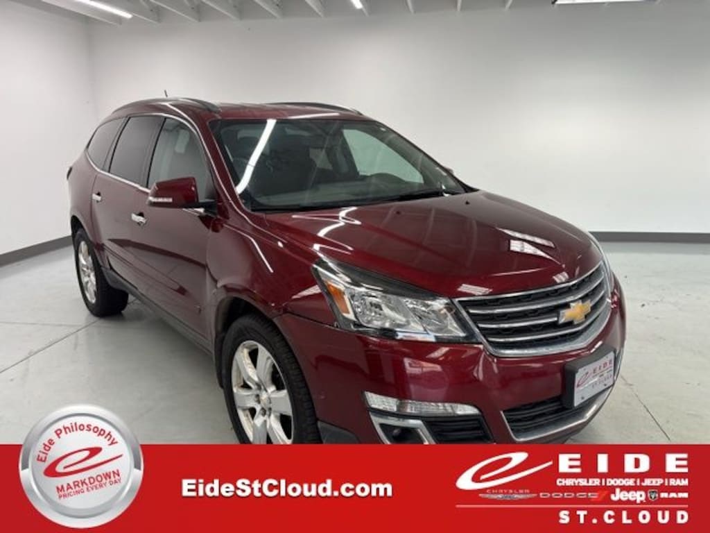 Used 2017 Chevrolet Traverse LT SUV