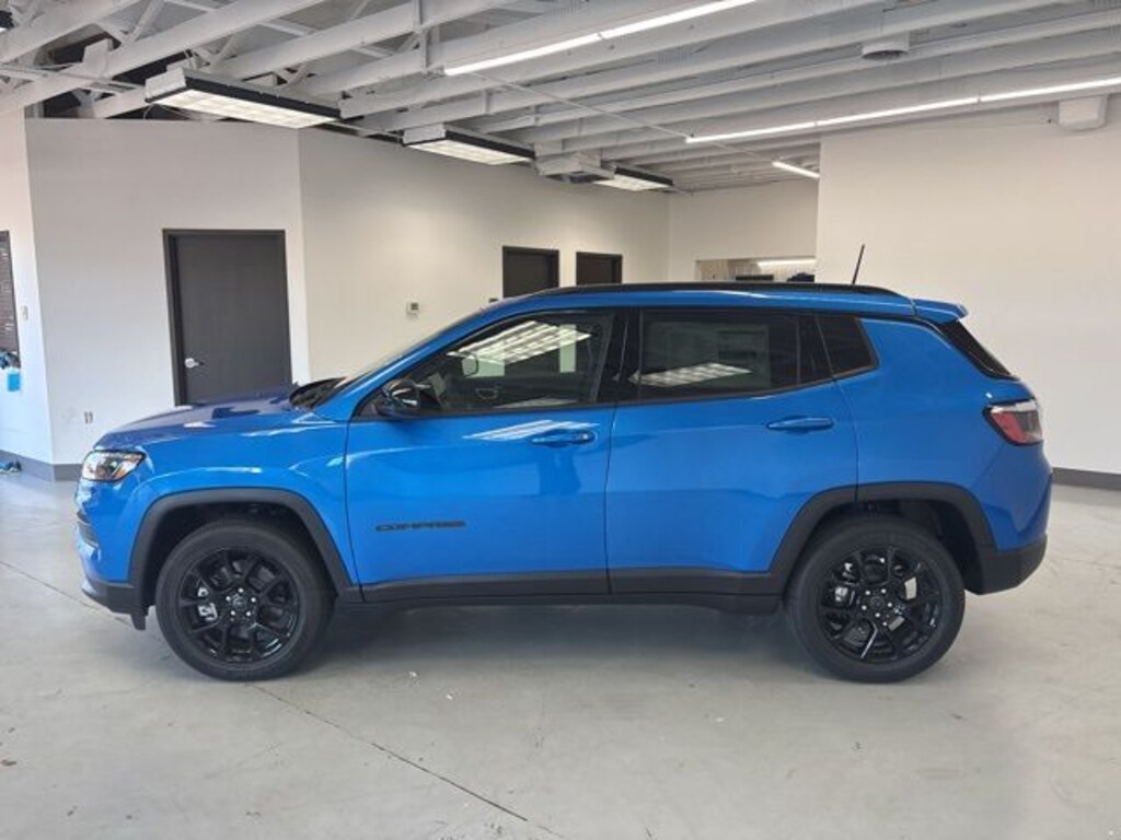 New 2026 Jeep Compass LATITUDE ALTITUDE 4X4 Sport Utility