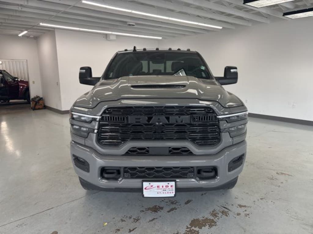 New 2026 Ram 2500 LARAMIE CREW CAB 4X4 6'4 BOX Pickup