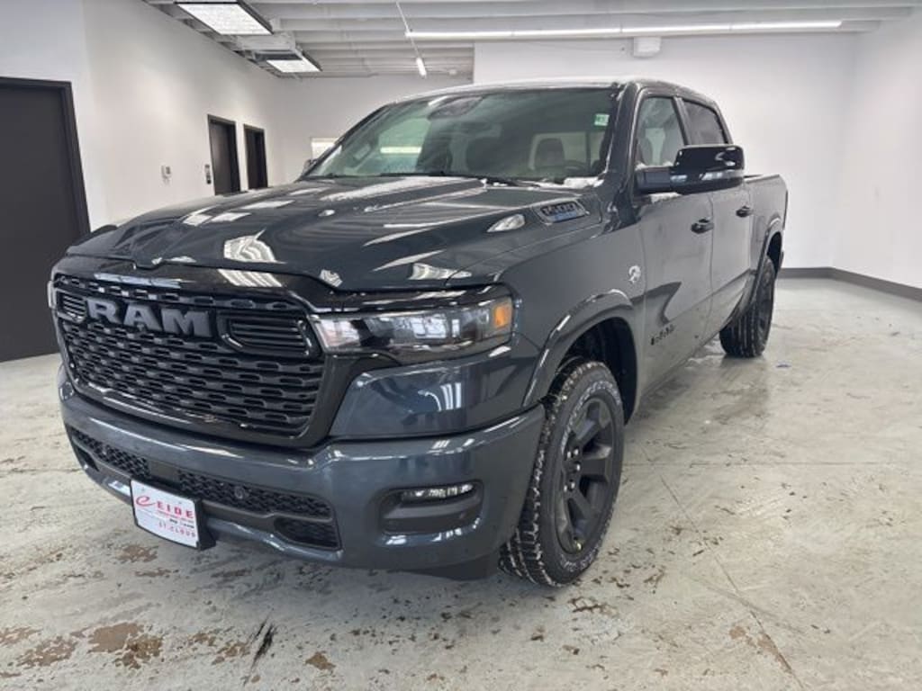 New 2026 Ram 1500 BIG HORN CREW CAB 4X4 5'7 BOX Pickup