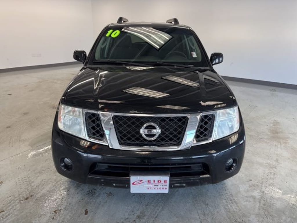 Used 2010 Nissan Pathfinder SE SUV