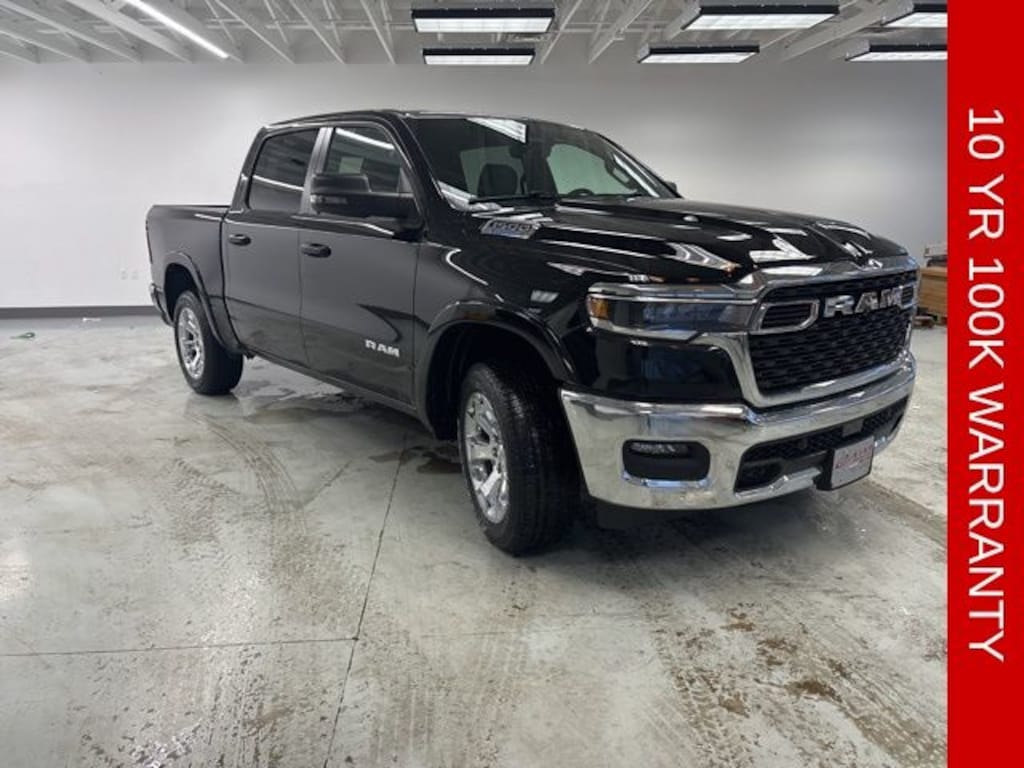 New 2026 Ram 1500 BIG HORN CREW CAB 4X4 5'7 BOX Pickup