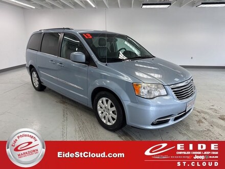2013 Chrysler Town & Country Touring Van LWB Passenger Van