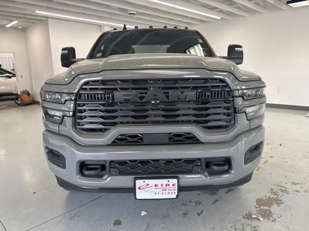 New 2026 Ram 2500 BIG HORN CREW CAB 4X4 6'4 BOX Pickup