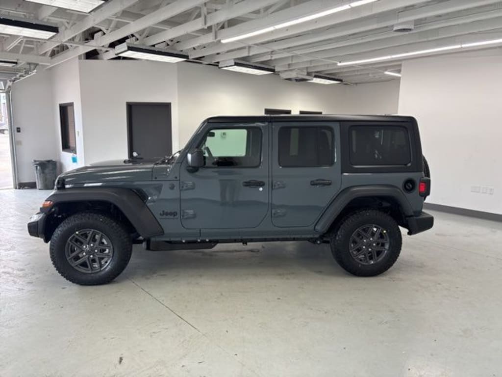 New 2026 Jeep Wrangler 4-DOOR SPORT S Sport Utility