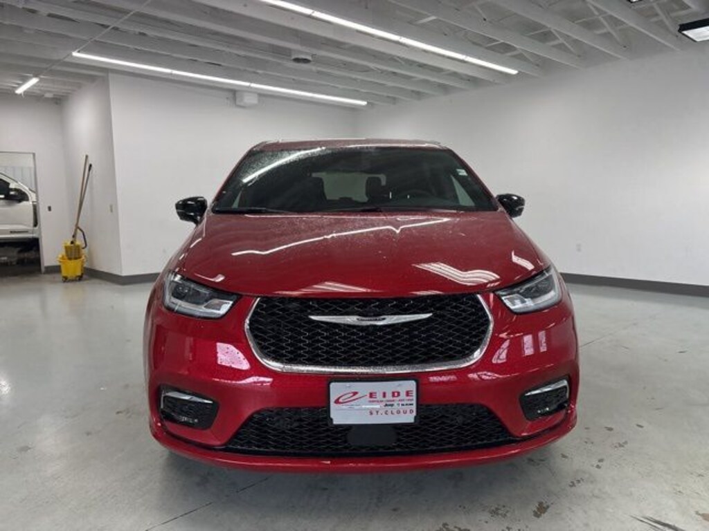 New 2026 Chrysler Pacifica SELECT AWD Passenger Van