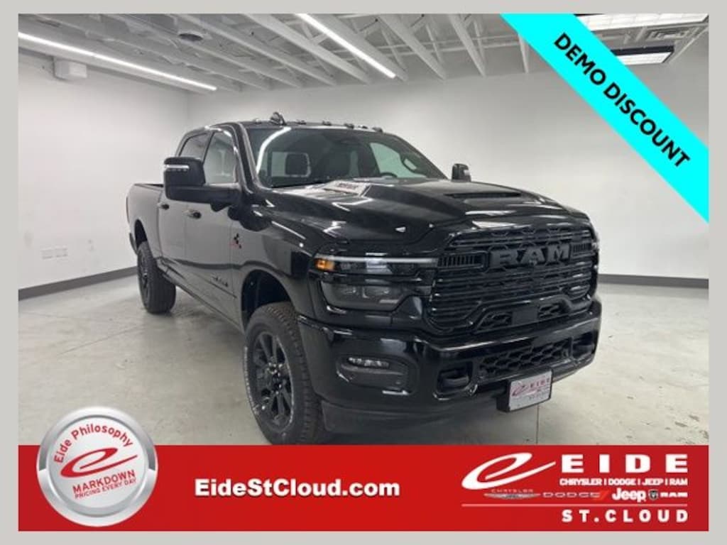New 2026 Ram 3500 LARAMIE CREW CAB 4X4 6'4 BOX Pickup