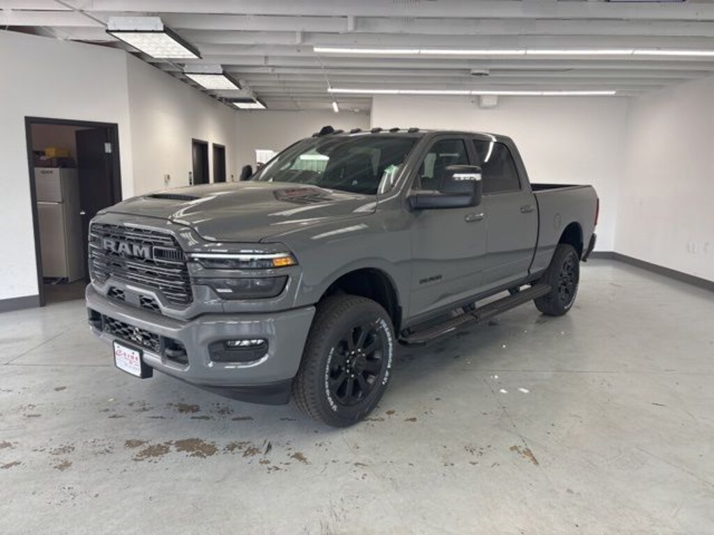 New 2026 Ram 2500 LARAMIE CREW CAB 4X4 6'4 BOX Pickup