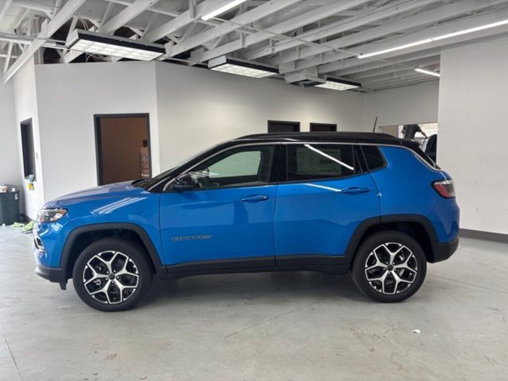 New 2026 Jeep Compass LIMITED 4X4 Sport Utility