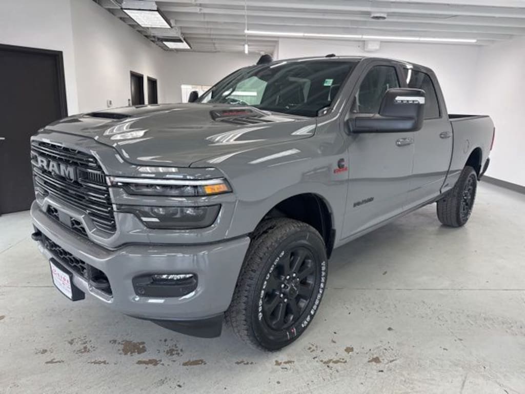 New 2026 Ram 2500 LARAMIE CREW CAB 4X4 6'4 BOX Pickup