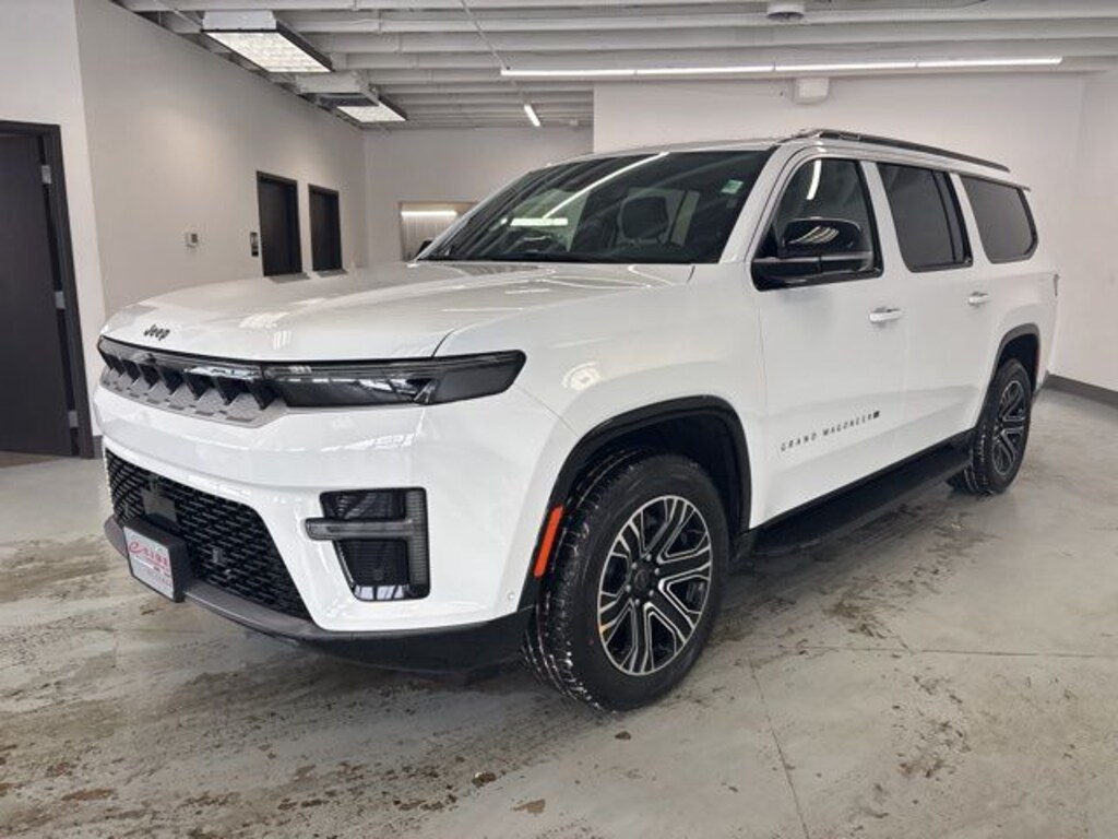 New 2026 Jeep Grand Wagoneer L 4X4 Sport Utility