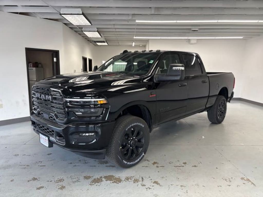 New 2026 Ram 2500 LARAMIE CREW CAB 4X4 6'4 BOX Pickup