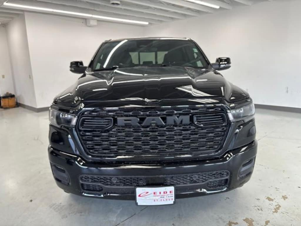 New 2026 Ram 1500 BIG HORN CREW CAB 4X4 5'7 BOX Pickup