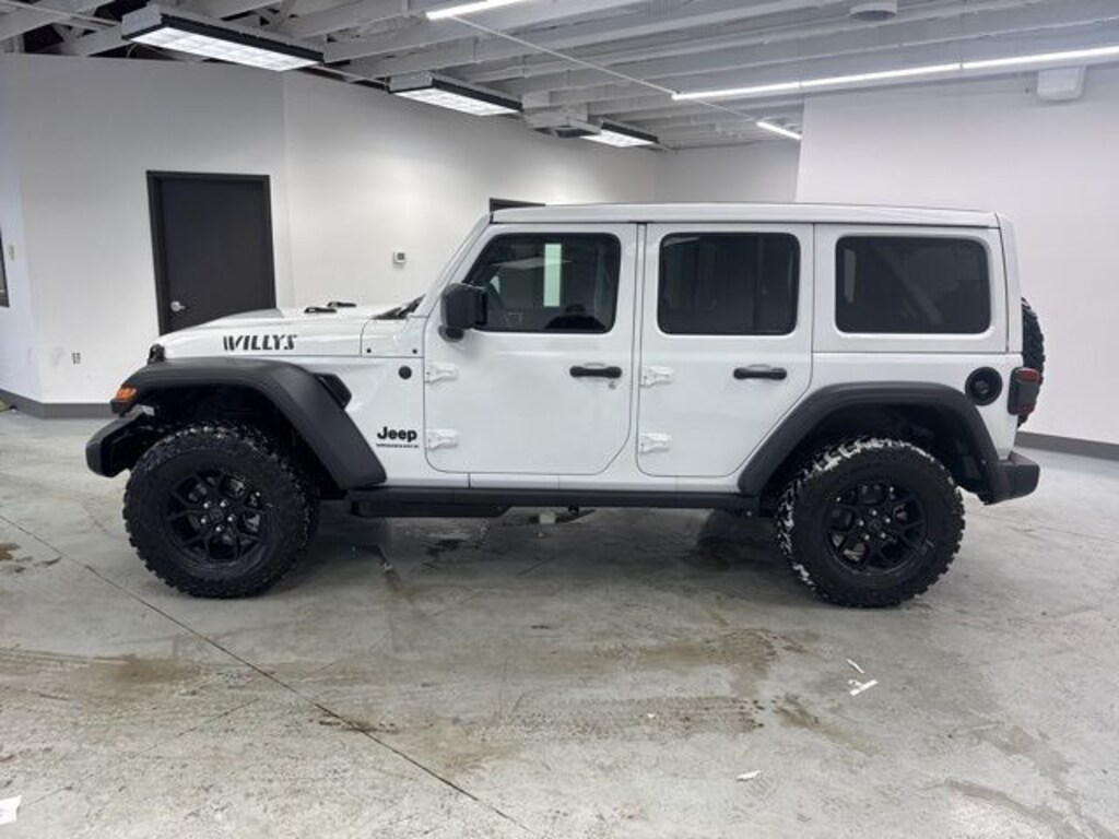 New 2026 Jeep Wrangler 4-DOOR WILLYS Sport Utility