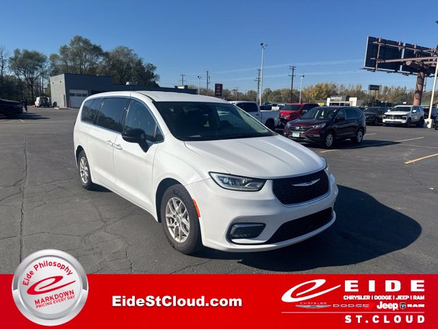 2024 Chrysler Pacifica