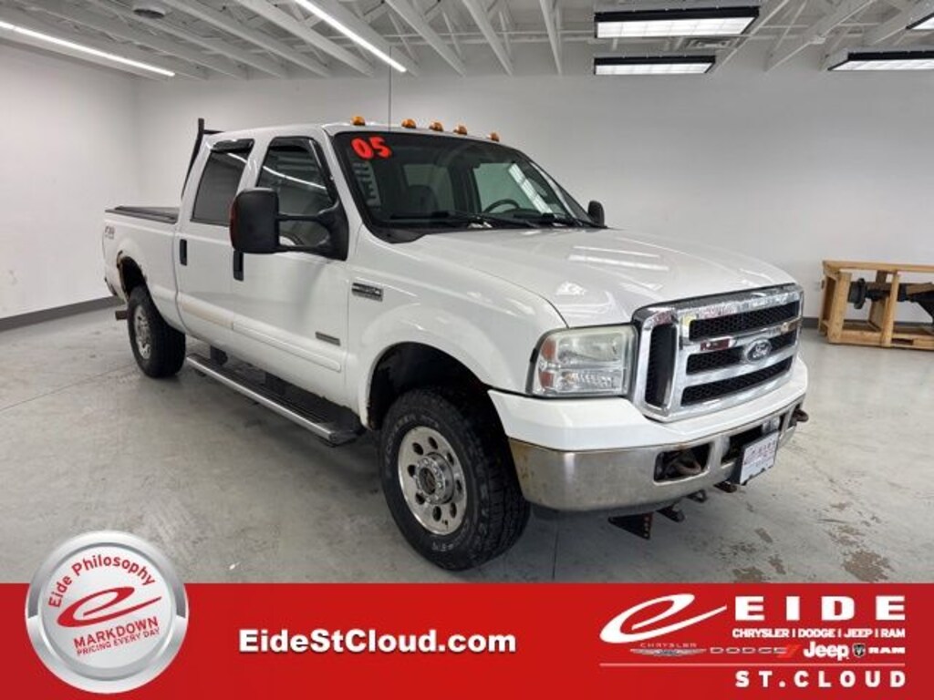 Used 2005 Ford F-250SD XLT Truck Crew Cab