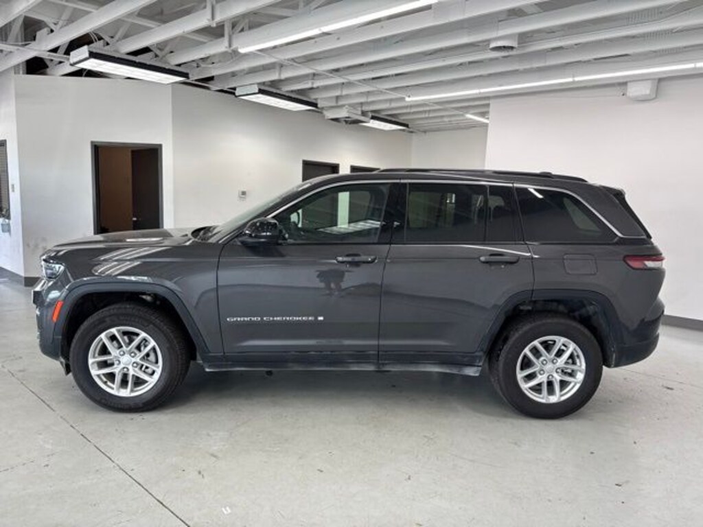 New 2026 Jeep Grand Cherokee LAREDO X 4X4 Sport Utility