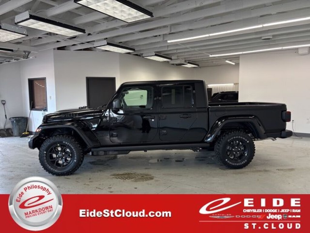 New 2026 Jeep Gladiator WILLYS 4X4 Pickup