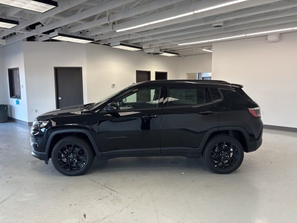 New 2026 Jeep Compass LATITUDE ALTITUDE 4X4 Sport Utility