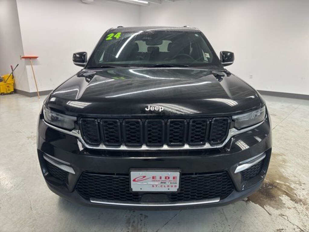 Used 2024 Jeep Grand Cherokee Limited SUV