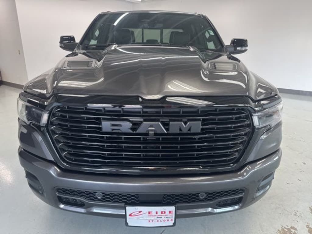New 2026 Ram 1500 LARAMIE CREW CAB 4X4 5'7 BOX Pickup