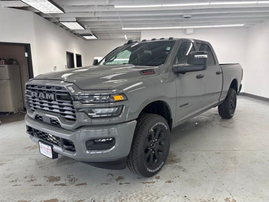 New 2026 Ram 3500 BIG HORN CREW CAB 4X4 6'4 BOX Pickup