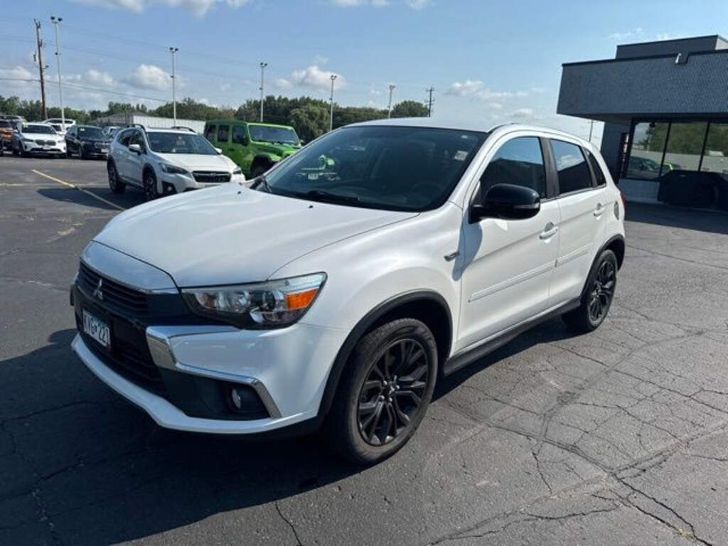 Used 2017 Mitsubishi Outlander Sport 2.0 LE CUV