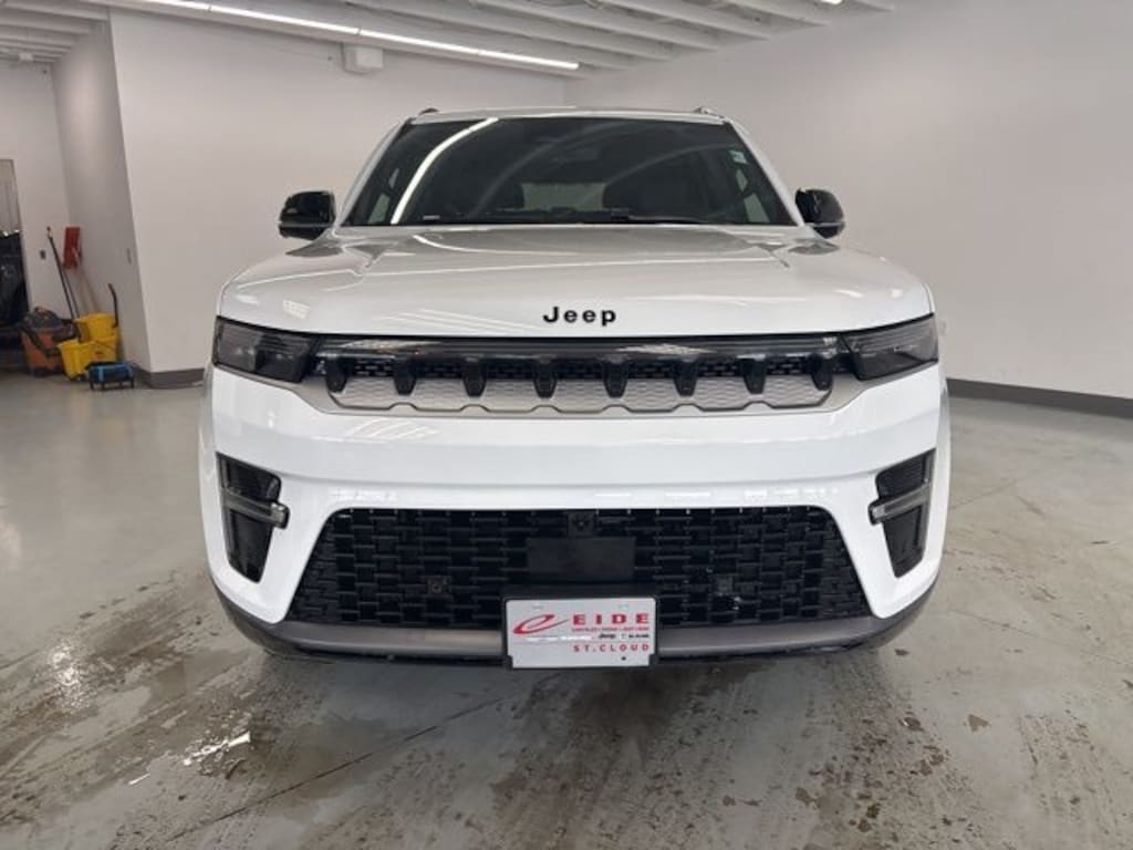 New 2026 Jeep Grand Wagoneer L 4X4 Sport Utility