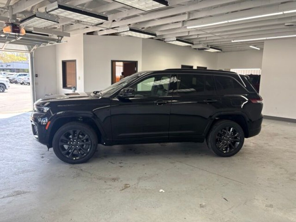 New 2026 Jeep Grand Cherokee LIMITED RESERVE 4X4 Sport Utility