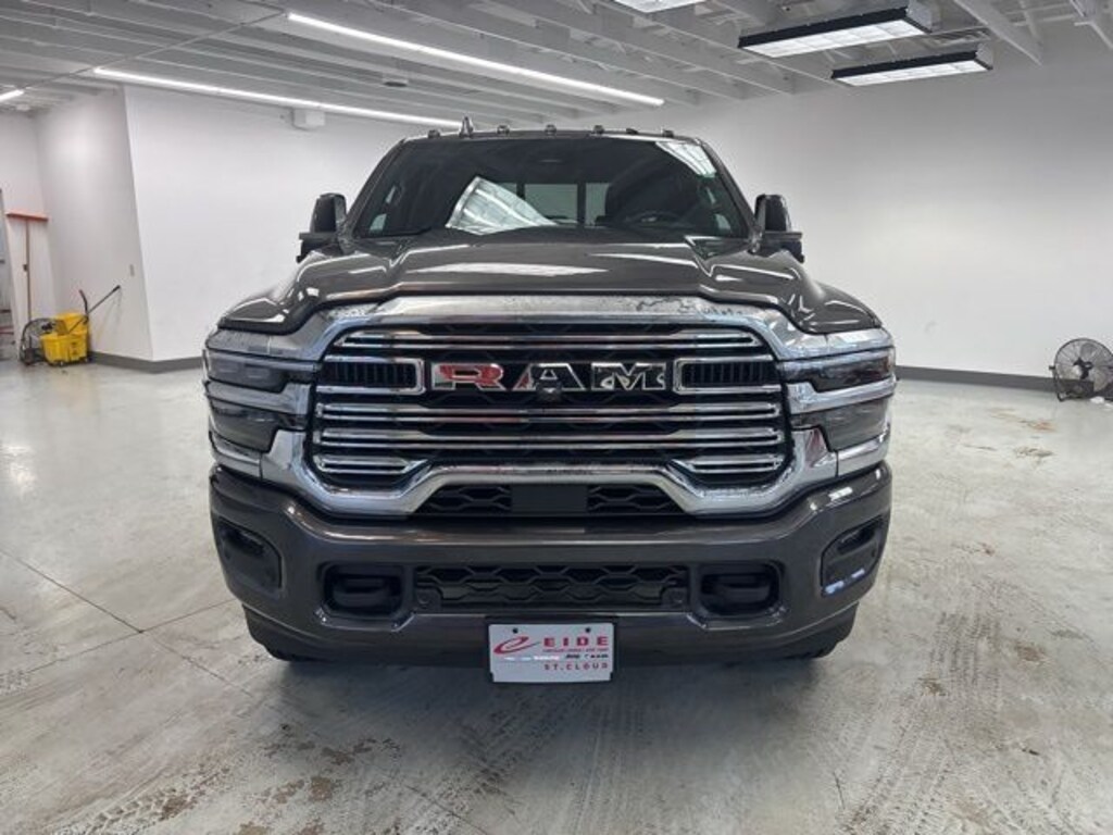 New 2026 Ram 2500 LARAMIE CREW CAB 4X4 6'4 BOX Pickup