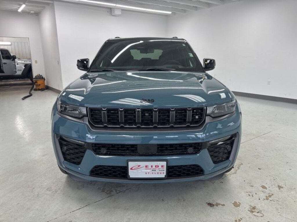 New 2026 Jeep Grand Cherokee SUMMIT 4X4 Sport Utility