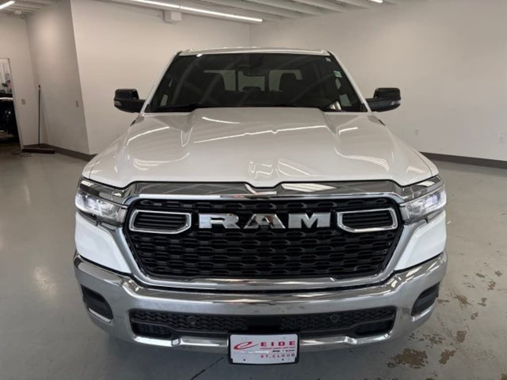 New 2026 Ram 1500 BIG HORN CREW CAB 4X4 5'7 BOX Pickup