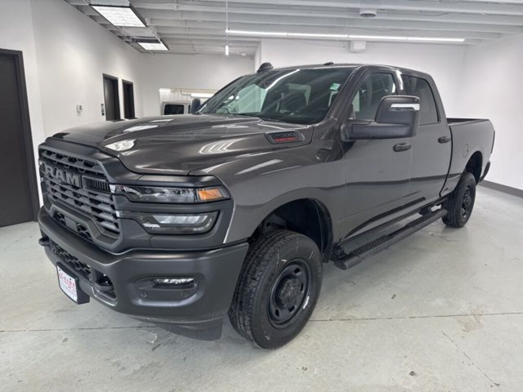 New 2026 Ram 2500 TRADESMAN CREW CAB 4X4 6'4 BOX Pickup