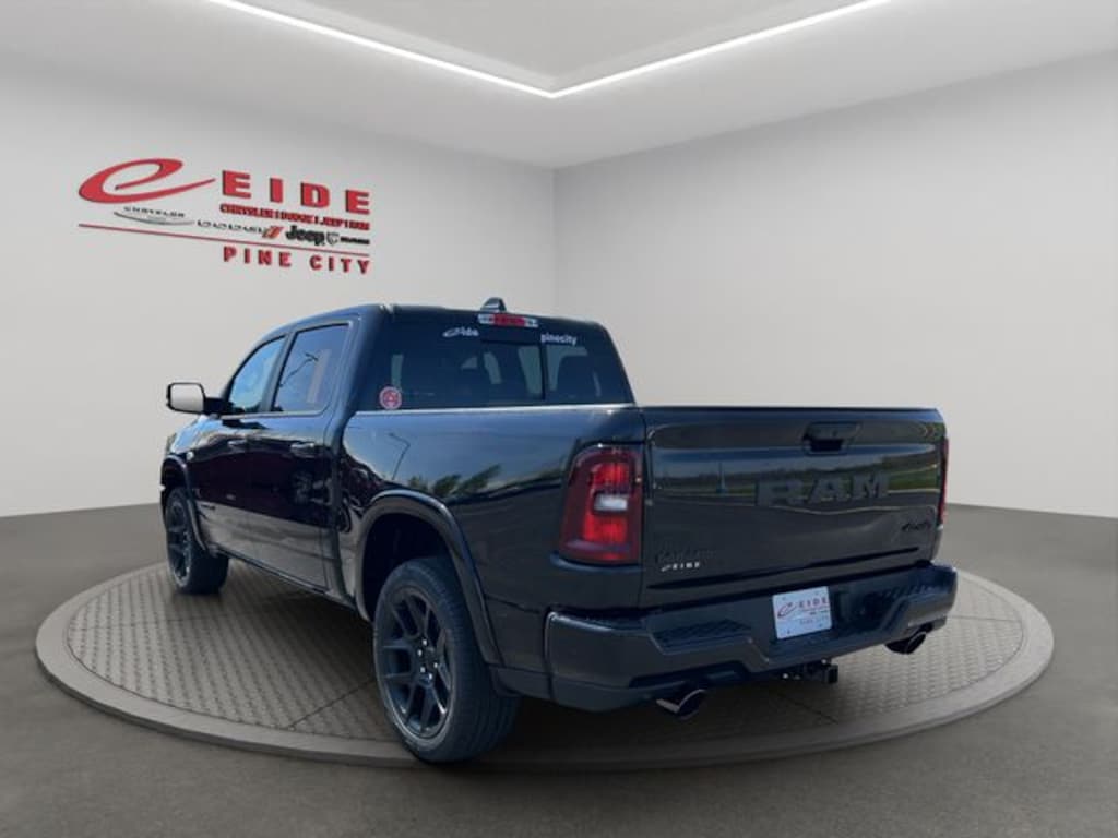 New 2026 Ram 1500 LARAMIE CREW CAB 4X4 5'7 BOX Pickup