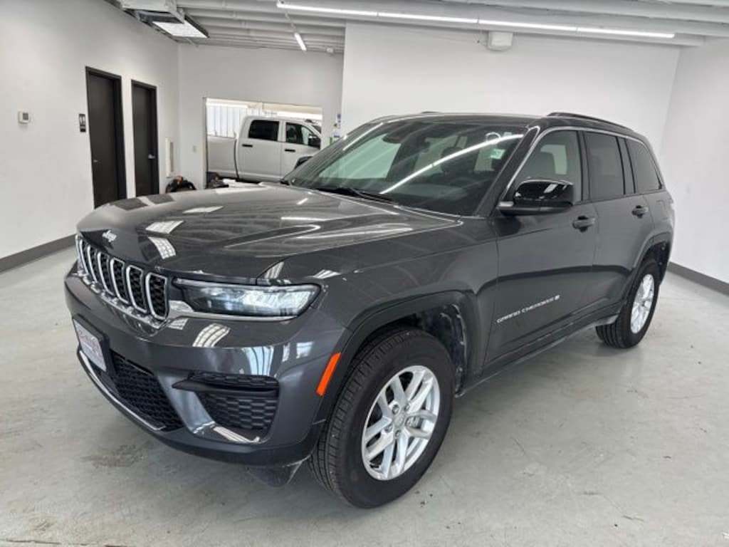 New 2026 Jeep Grand Cherokee LAREDO X 4X4 Sport Utility