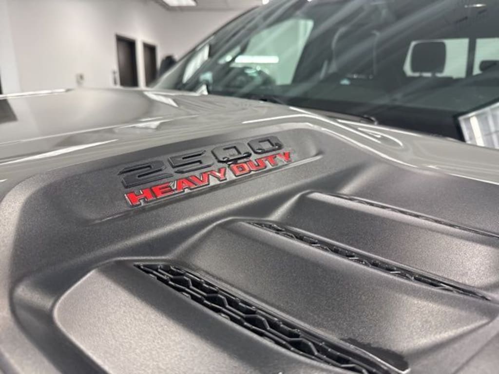 New 2026 Ram 2500 LARAMIE CREW CAB 4X4 6'4 BOX Pickup