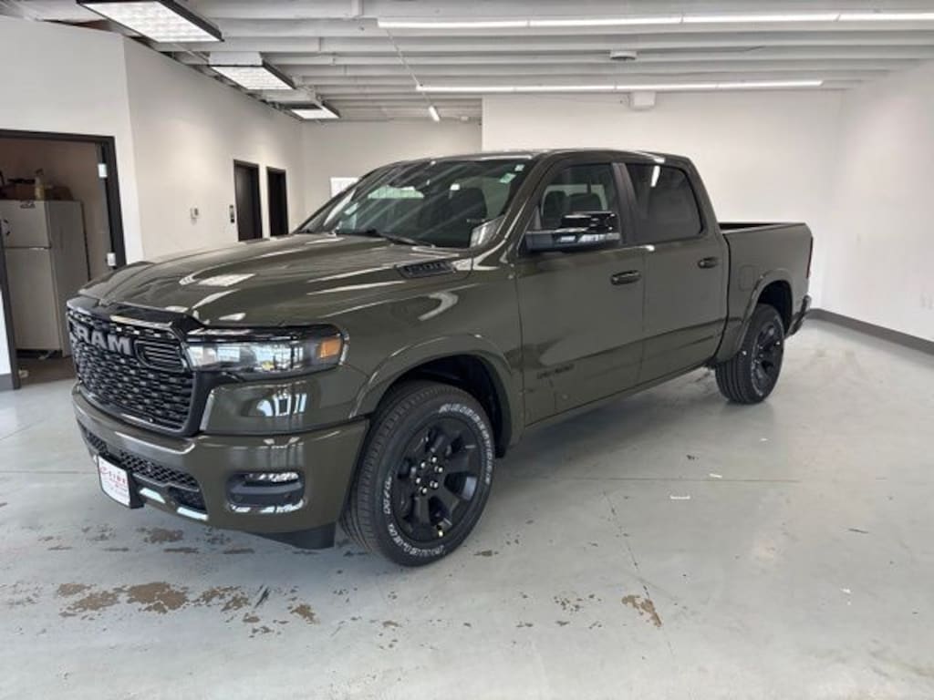 New 2026 Ram 1500 BIG HORN CREW CAB 4X4 5'7 BOX Pickup