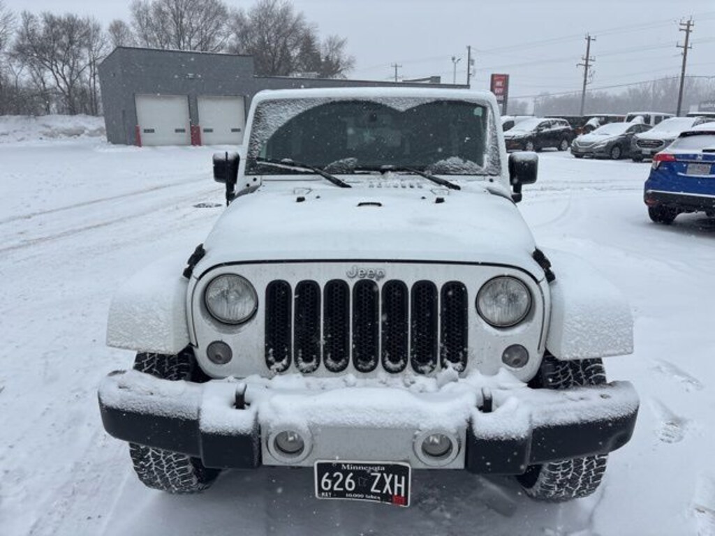 Used 2017 Jeep Wrangler Unlimited Sahara SUV
