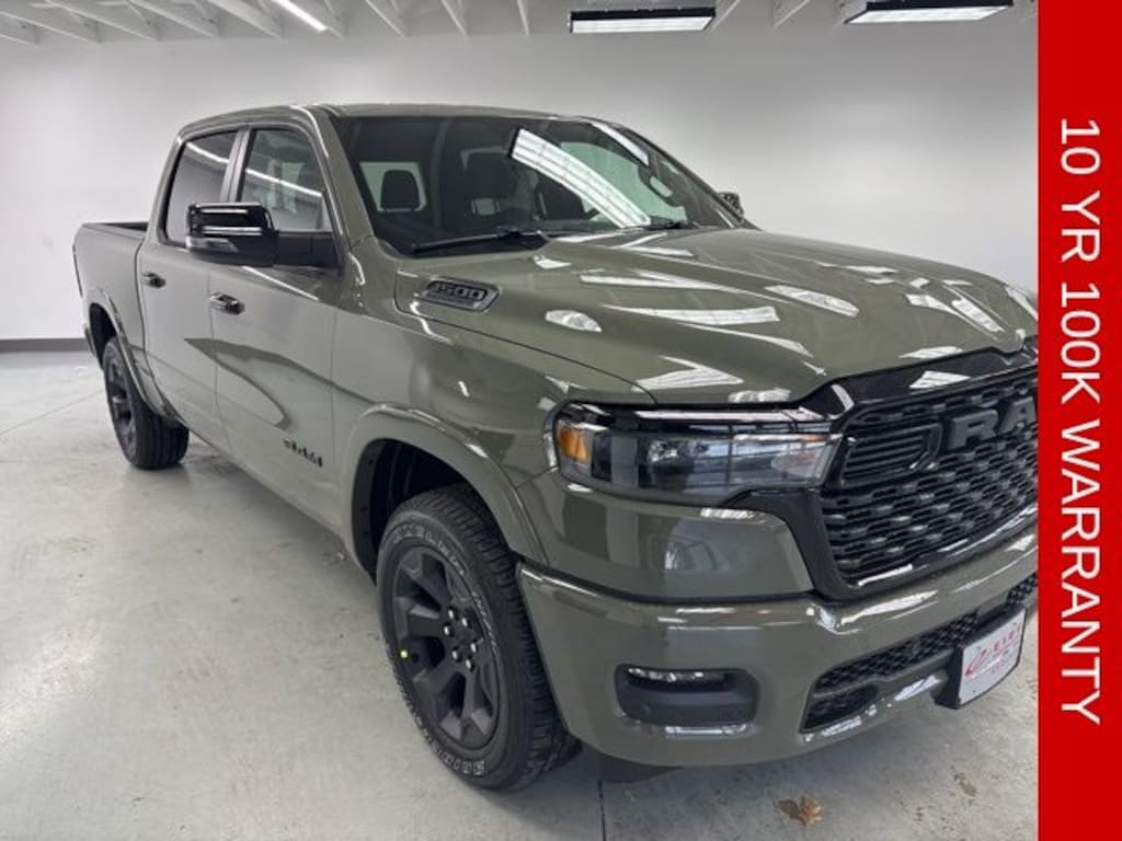 New 2026 Ram 1500 BIG HORN CREW CAB 4X4 5'7 BOX Pickup