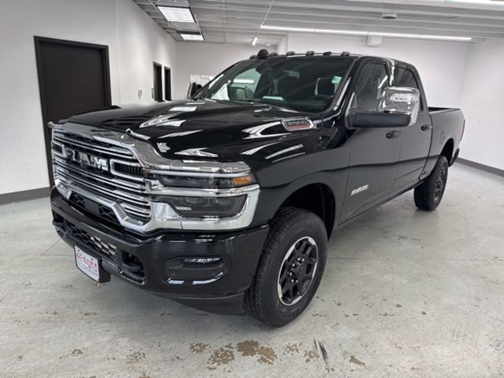 New 2026 Ram 2500 LARAMIE CREW CAB 4X4 6'4 BOX Pickup