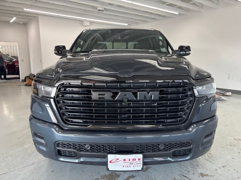 New 2026 Ram 1500 LARAMIE CREW CAB 4X4 5'7 BOX Pickup
