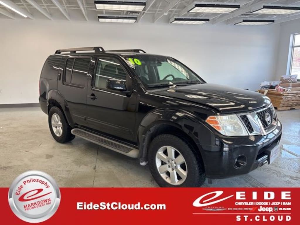Used 2010 Nissan Pathfinder SE SUV