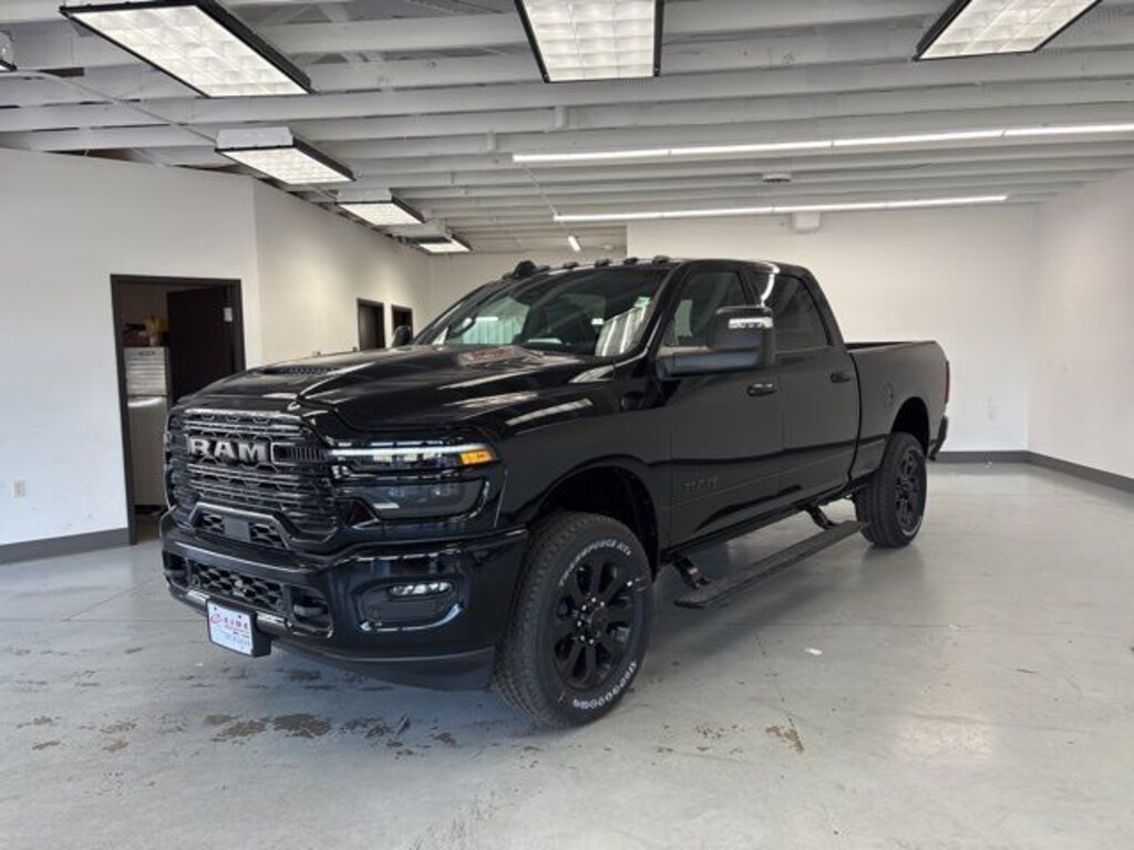 New 2026 Ram 2500 LARAMIE CREW CAB 4X4 6'4 BOX Pickup