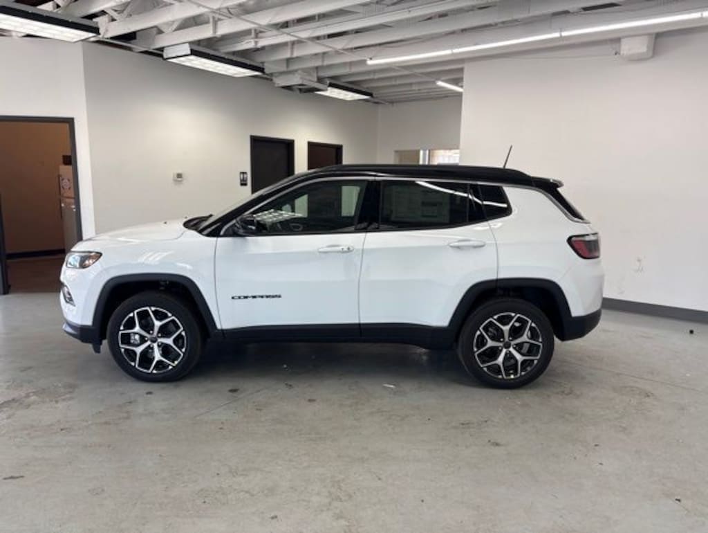 New 2026 Jeep Compass LIMITED 4X4 Sport Utility