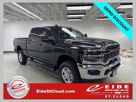 2026 Ram 2500 TRADESMAN CREW CAB 4X4 6'4 BOX Pickup
