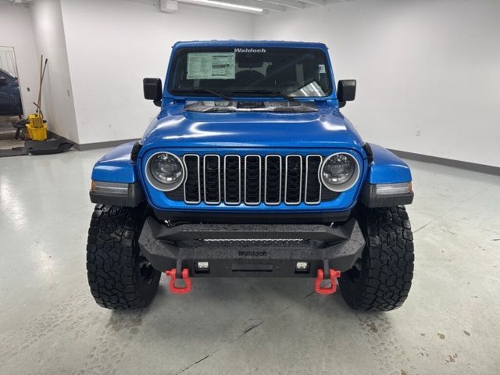 New 2025 Jeep Wrangler 4-DOOR SAHARA Sport Utility