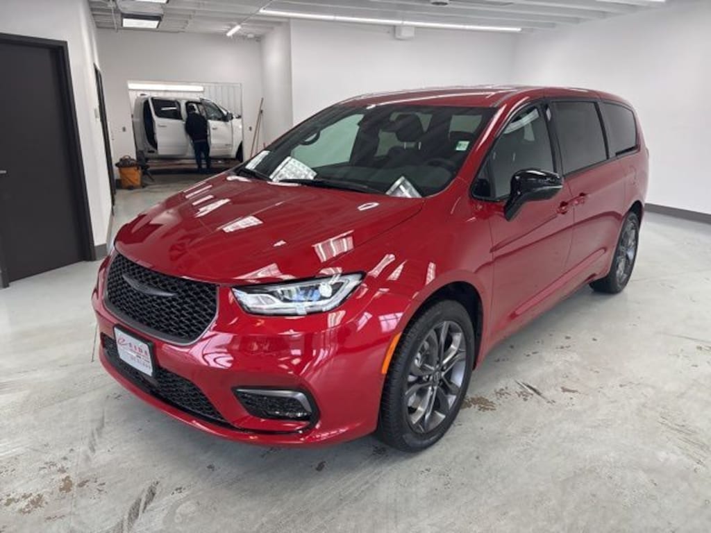 New 2026 Chrysler Pacifica SELECT AWD Passenger Van