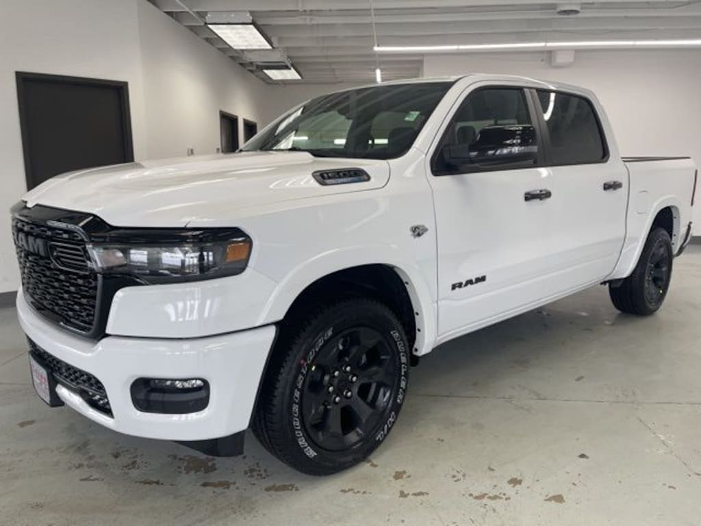 New 2026 Ram 1500 BIG HORN CREW CAB 4X4 5'7 BOX Pickup